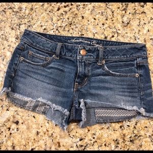 American Eagle Cutoff Jean Shorts Patterned Pocket